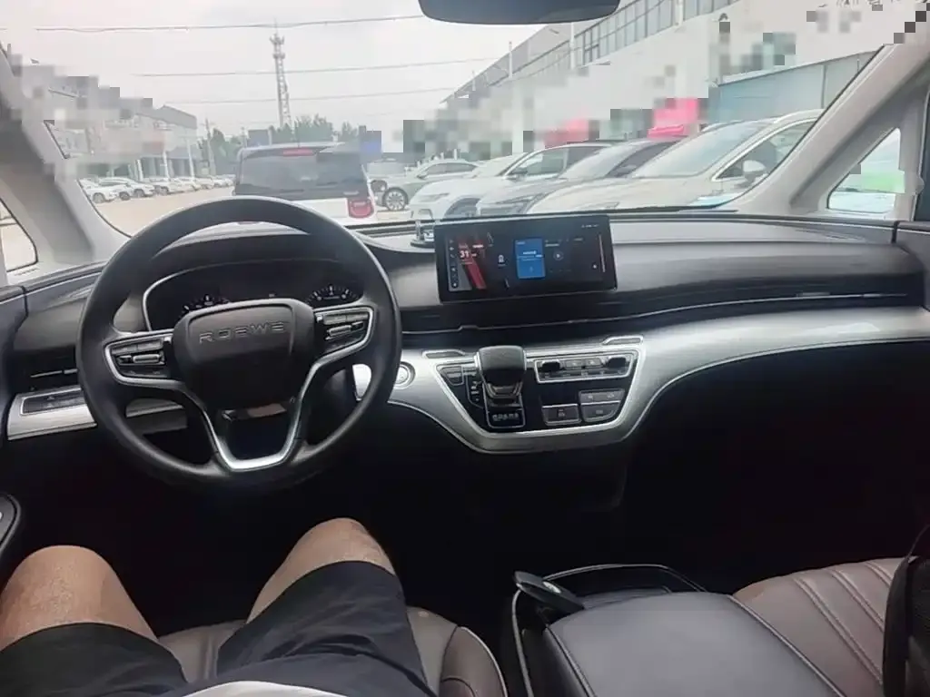 Roewe iMAX8 — фото 10