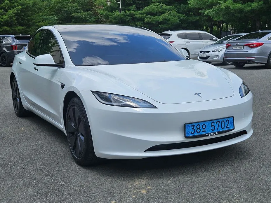 Tesla Model 3 2025 из KR, фото 3