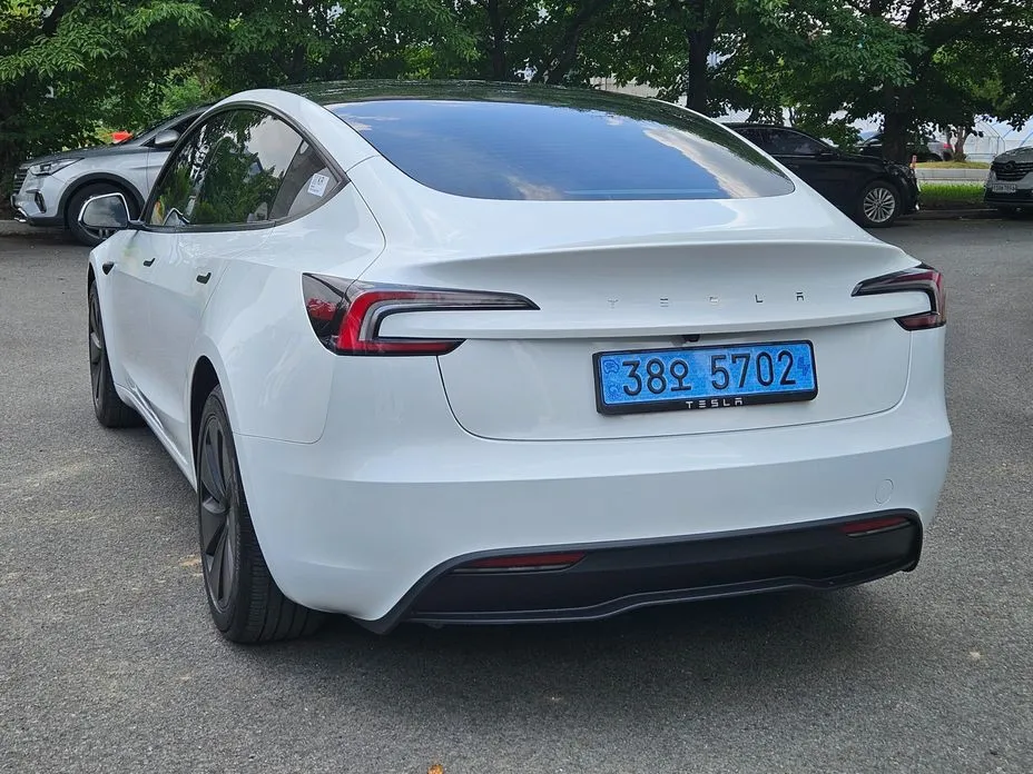Tesla Model 3 2025 из KR, фото 7