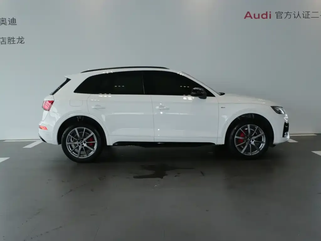 Audi Q5L 2024 из CN, фото 6