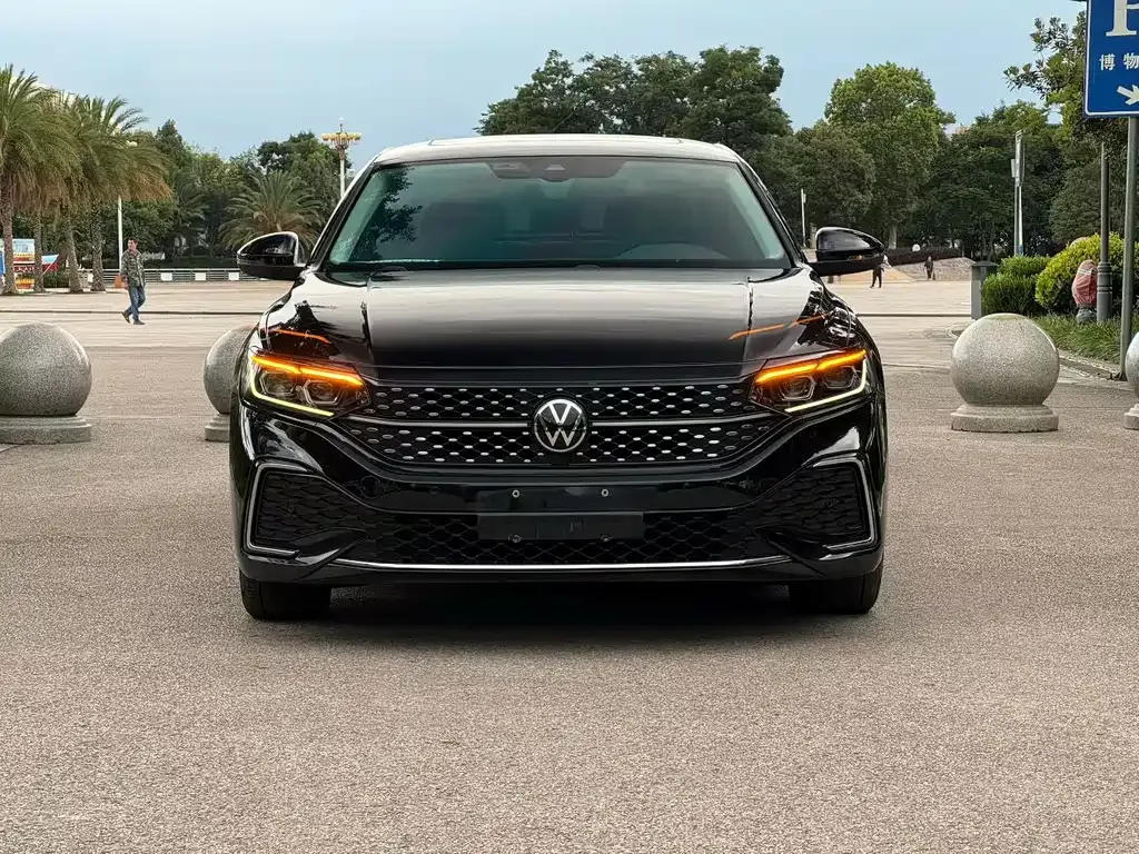 Volkswagen Passat — фото 6
