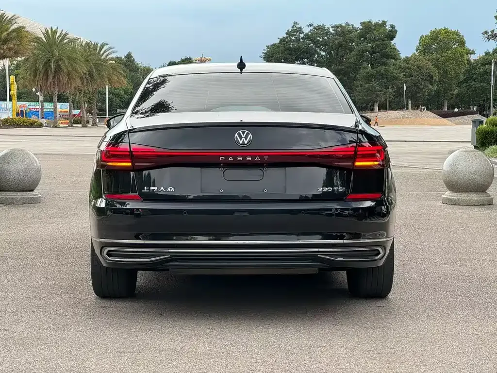 Volkswagen Passat — фото 5