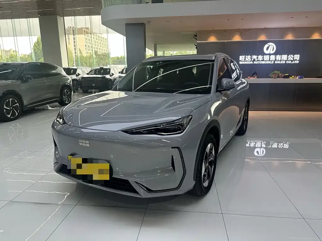 Geely Galaxy E5 — фото 1
