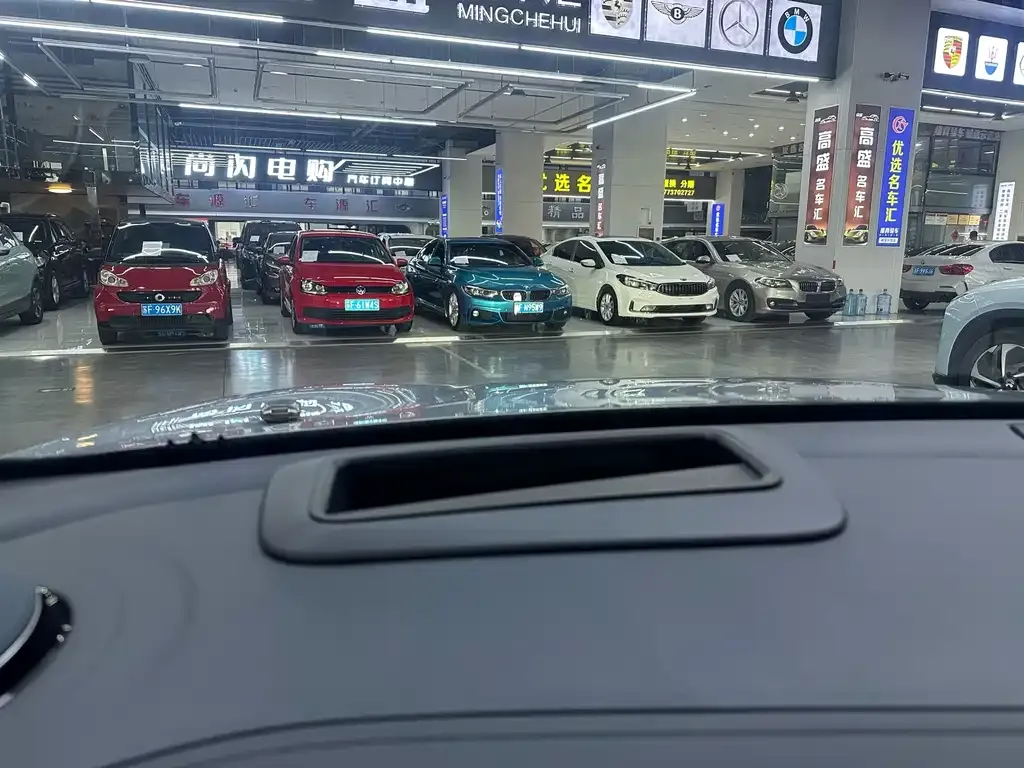 Geely Galaxy E5 — фото 10