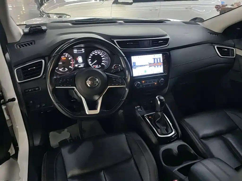 Nissan Qashqai — фото 9