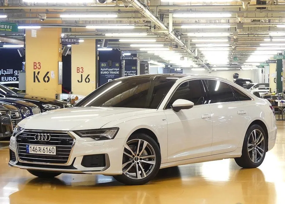 Audi A6 — фото 1