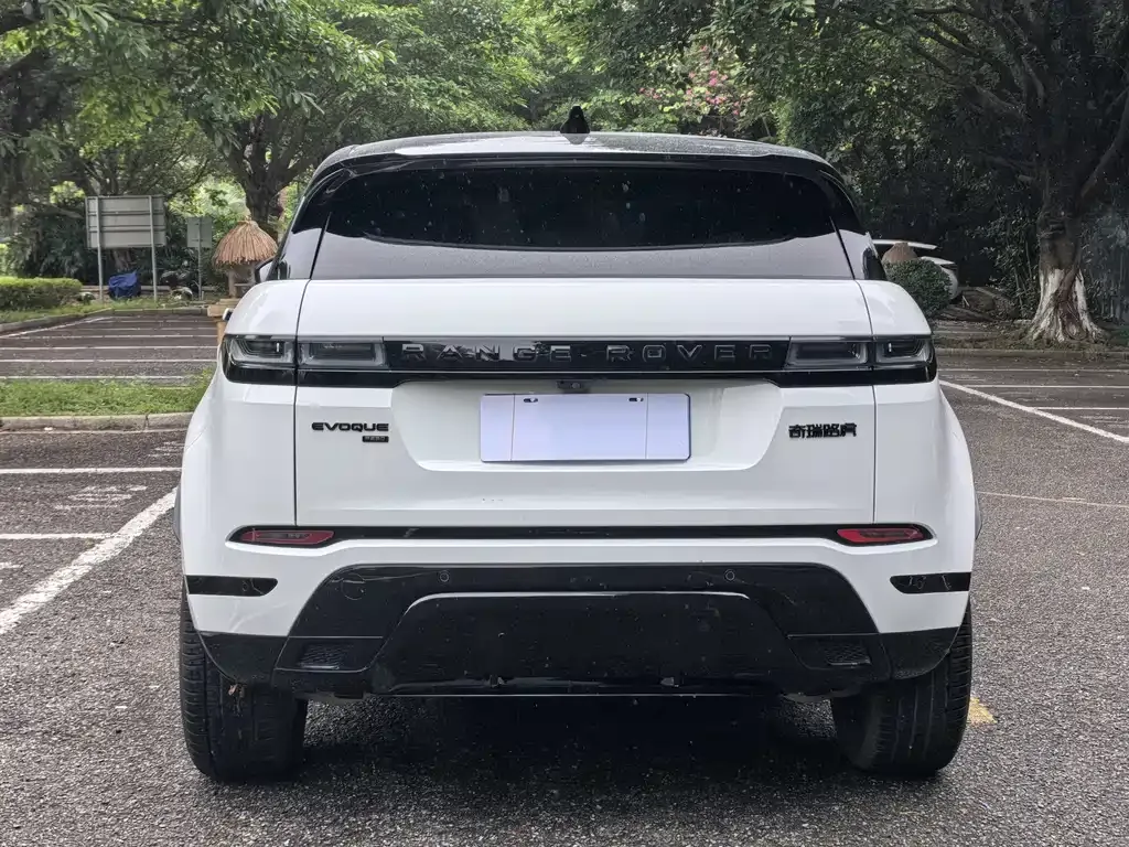 Land Rover Evoque — фото 10