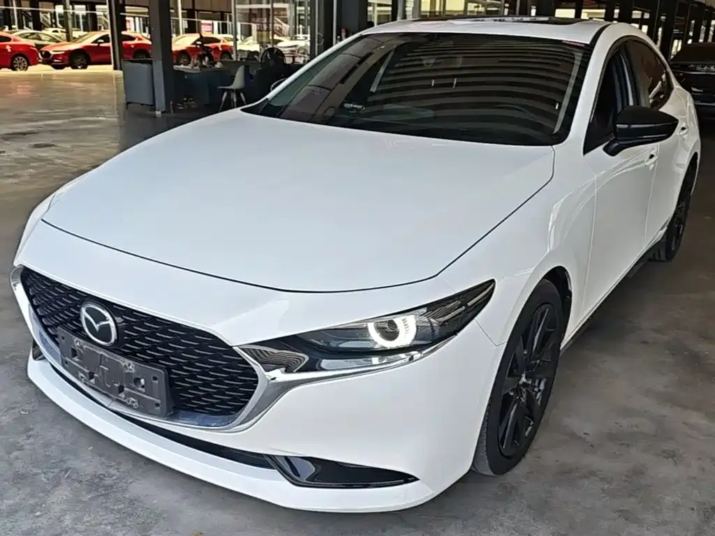 Mazda 3 Axela — фото 10