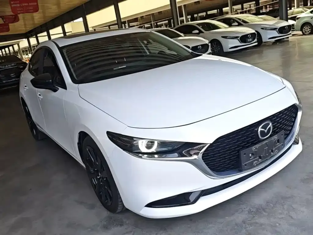Mazda 3 Axela — фото 9
