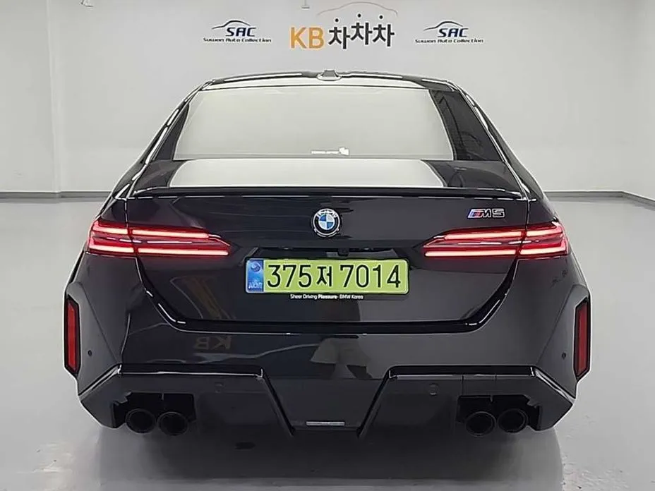 BMW M5 2026 из KR, фото 5