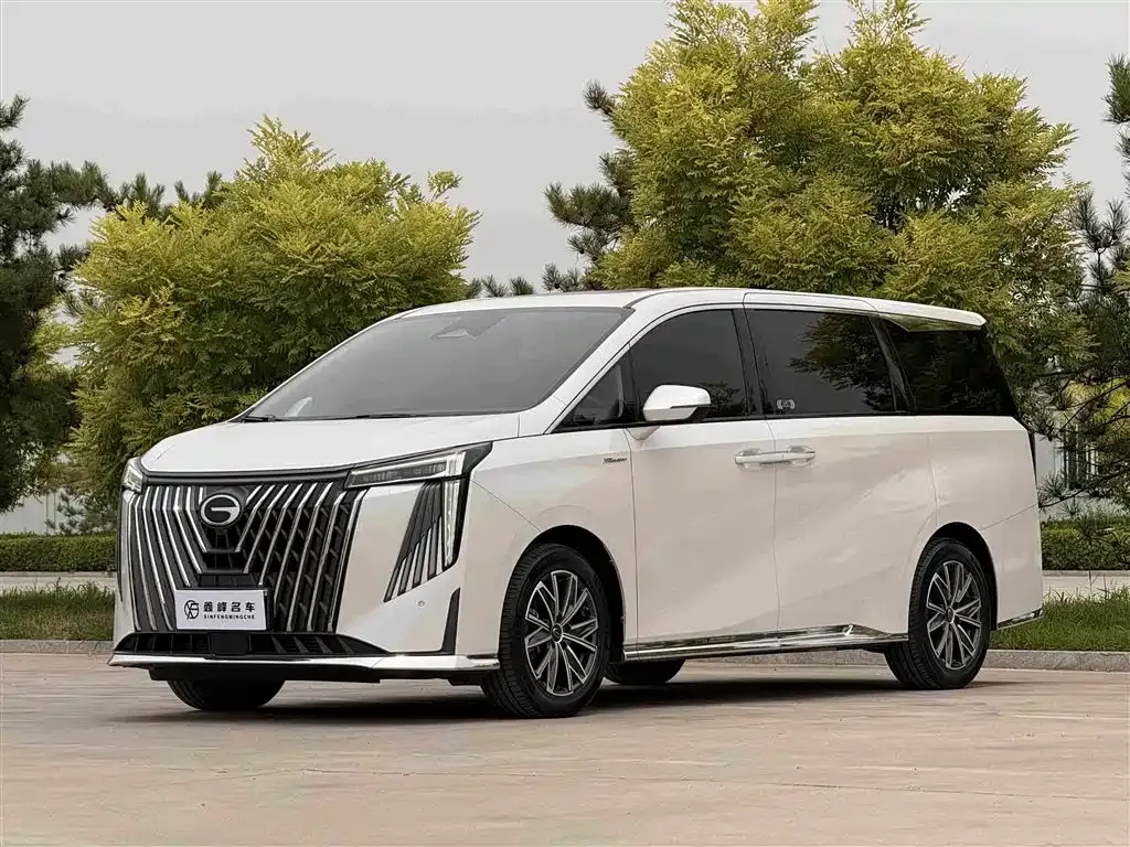 GAC Motor Trumpchi M8 — фото 1