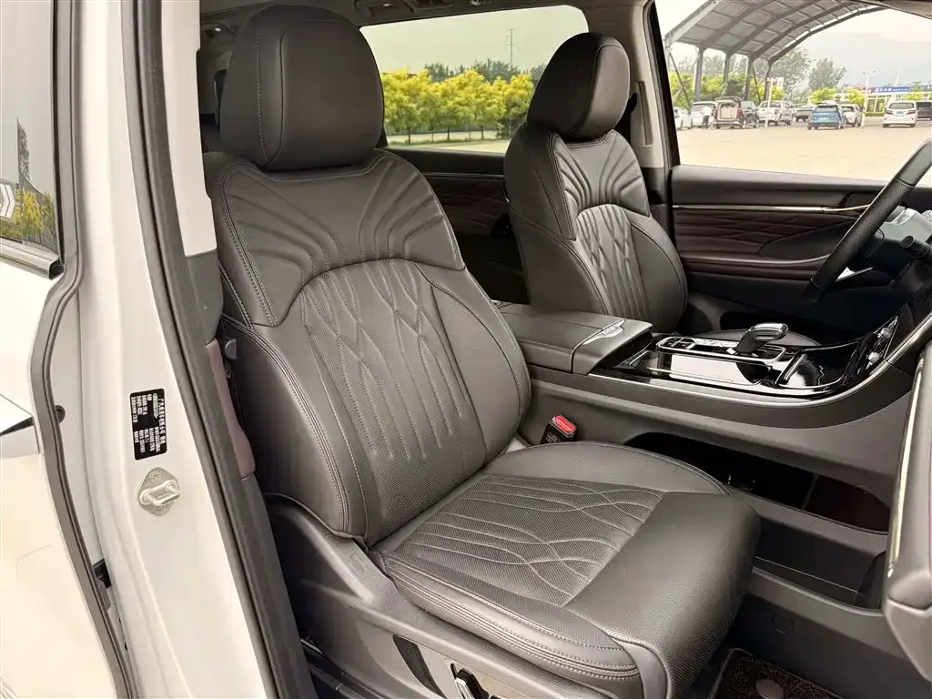 GAC Motor Trumpchi M8 — фото 7