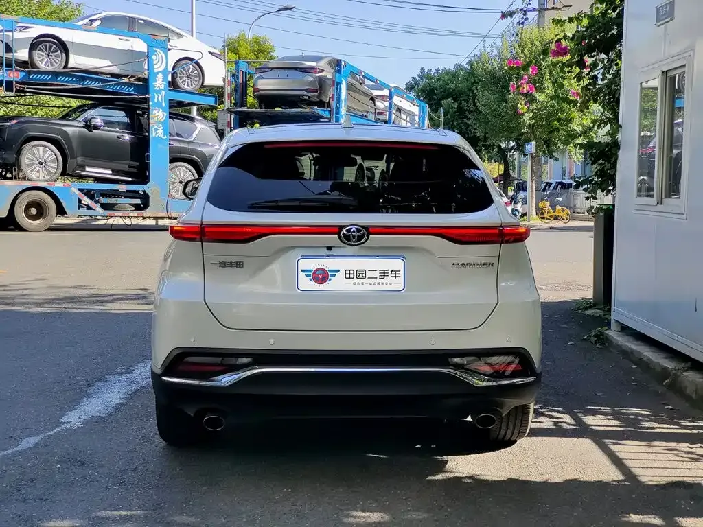 Toyota Harrier — фото 5