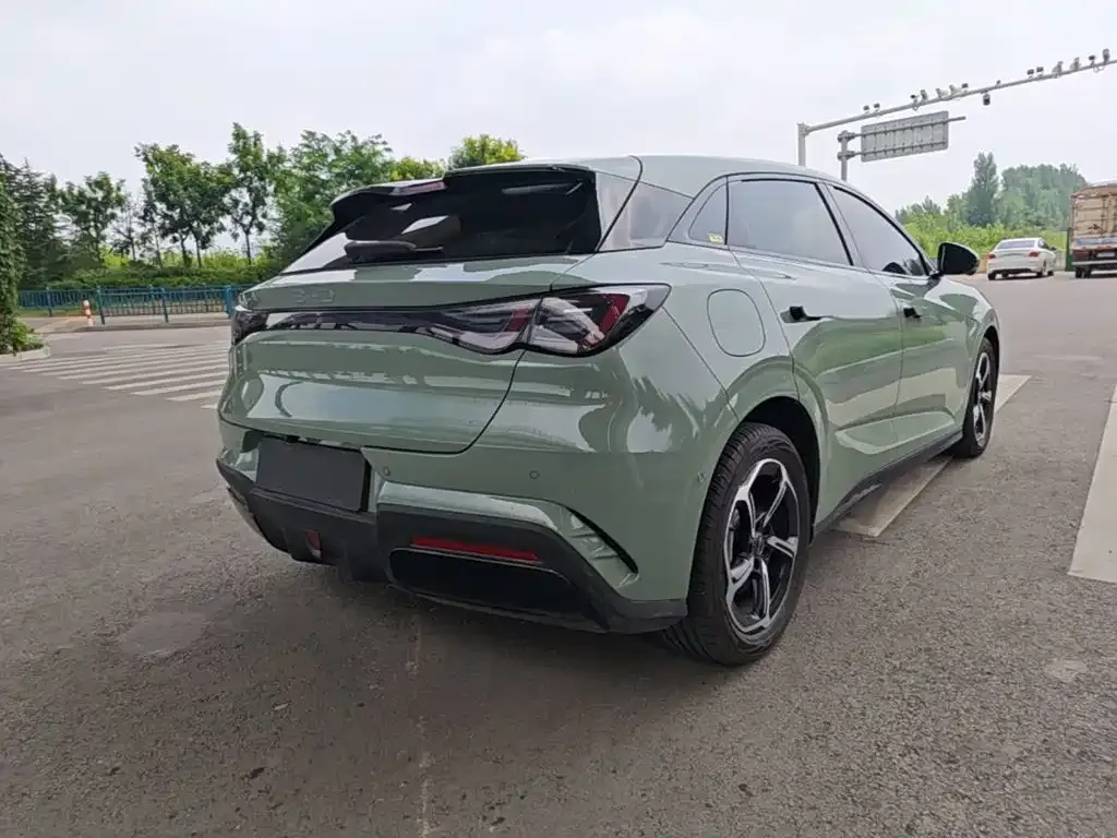 BYD Seal 06GT — фото 10