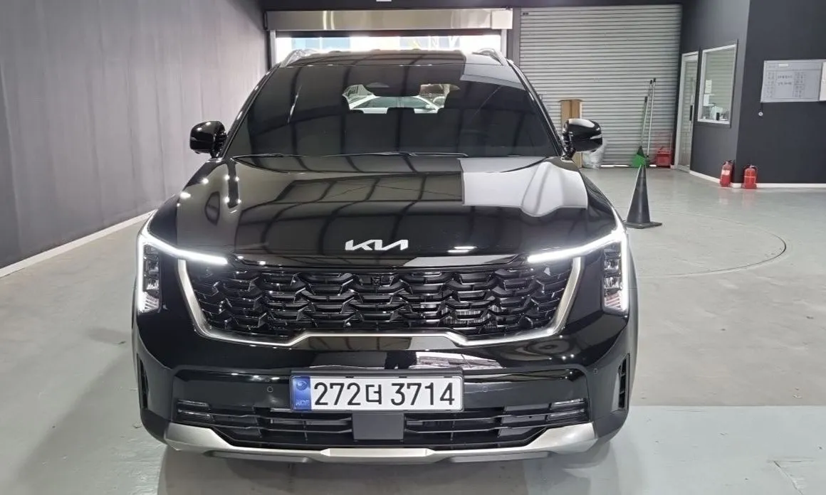 Kia Sorento — фото 7