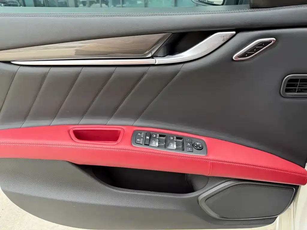 Maserati Ghibli — фото 6