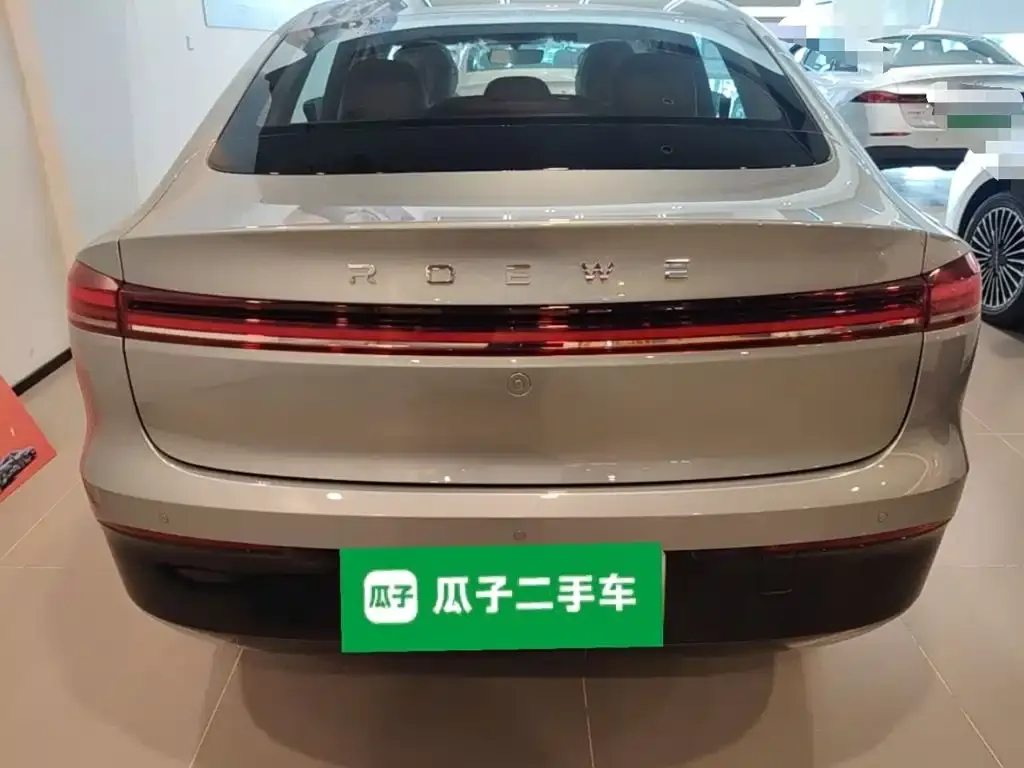 Roewe D6 — фото 4