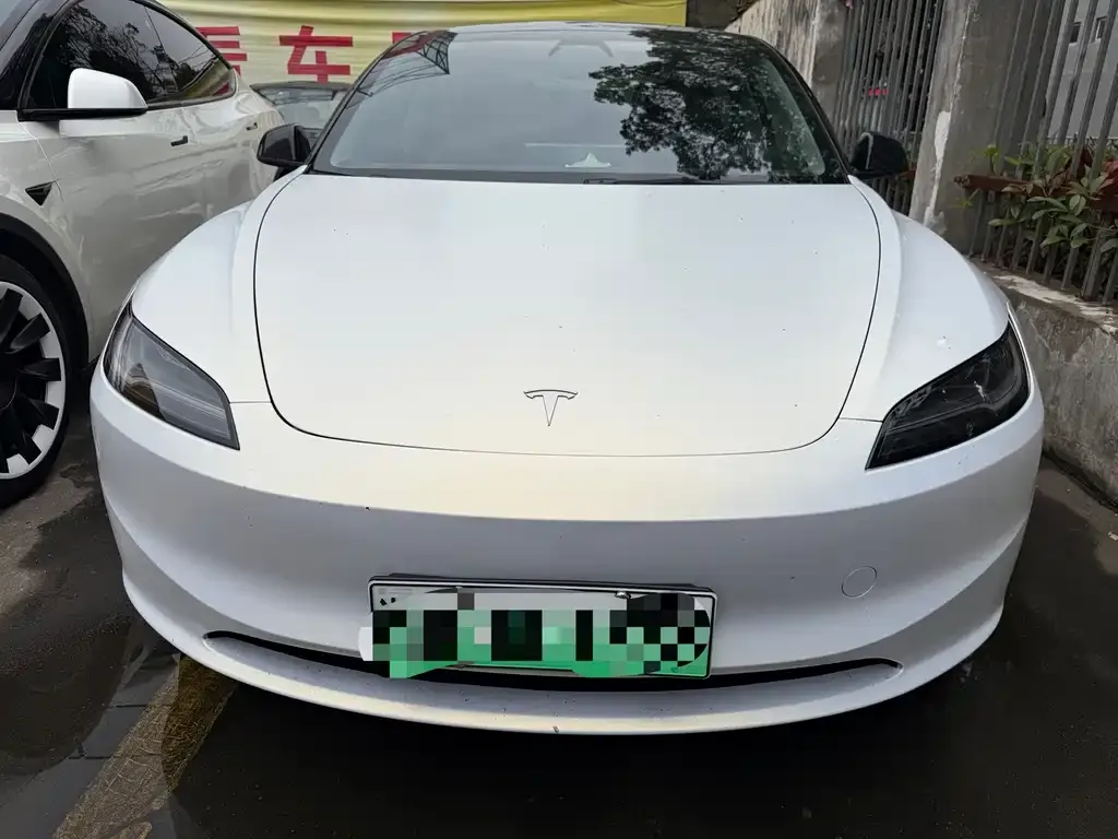 Tesla Model 3 — фото 6