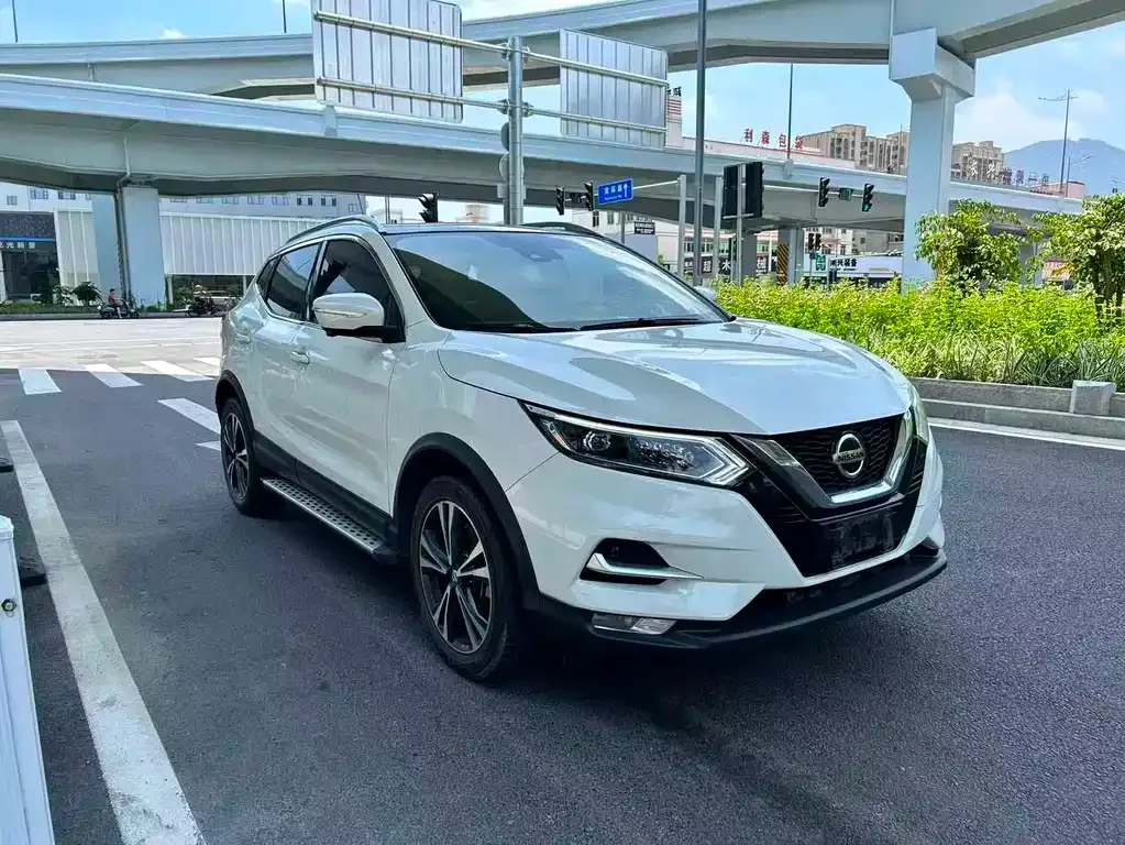 Nissan Qashqai — фото 2