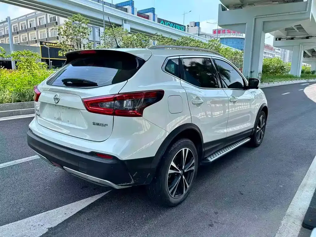 Nissan Qashqai — фото 3