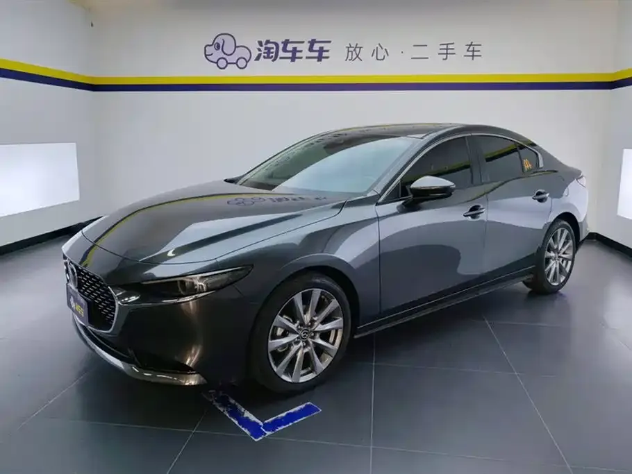 Mazda 3 Axela — фото 1