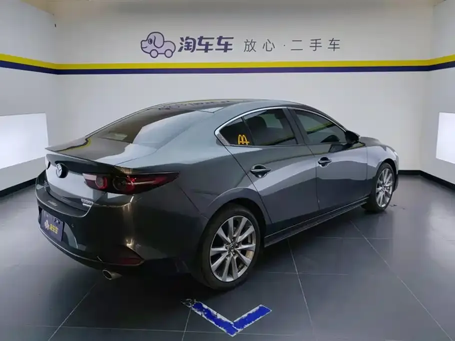 Mazda 3 Axela — фото 2