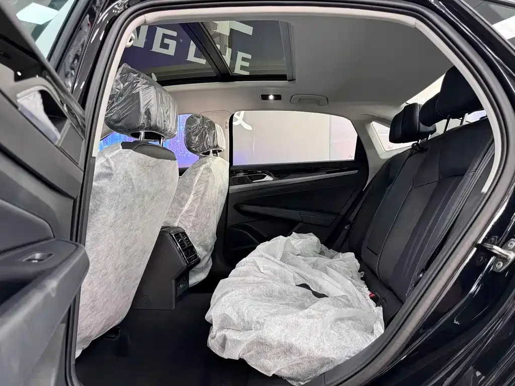 Volkswagen Passat — фото 5