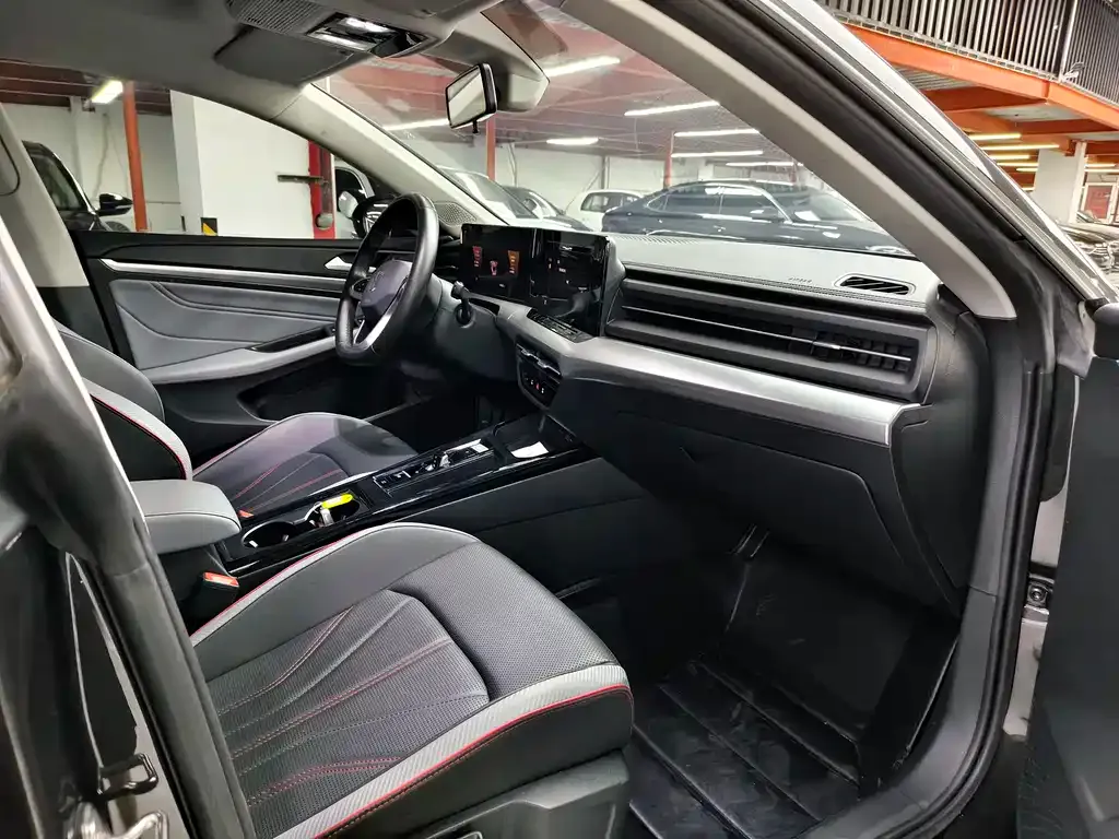 Volkswagen Lamando 2023 из CN, фото 4