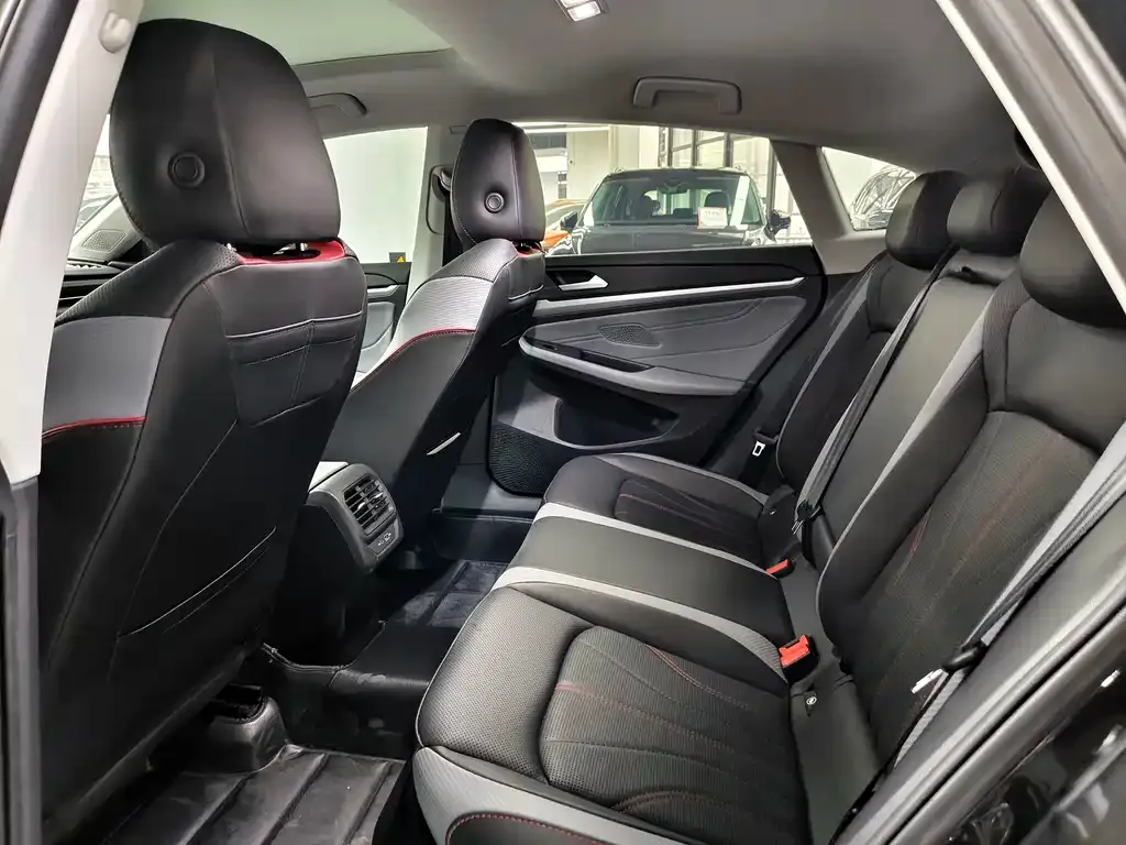 Volkswagen Lamando 2023 из CN, фото 10