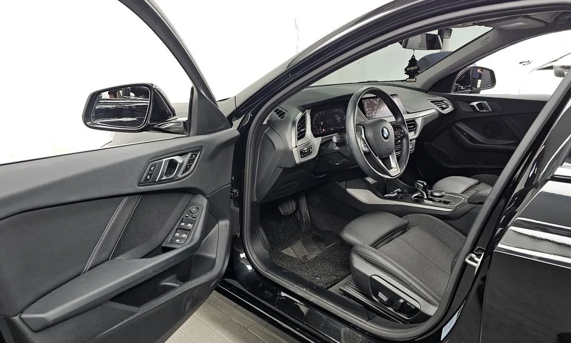 BMW 1-Series 2021 из KR, фото 6