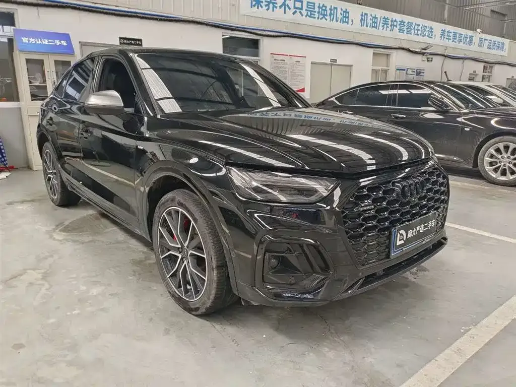 Audi Q5L Sportback — фото 9