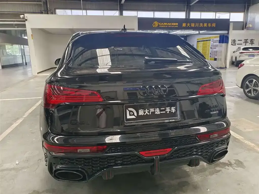Audi Q5L Sportback — фото 6