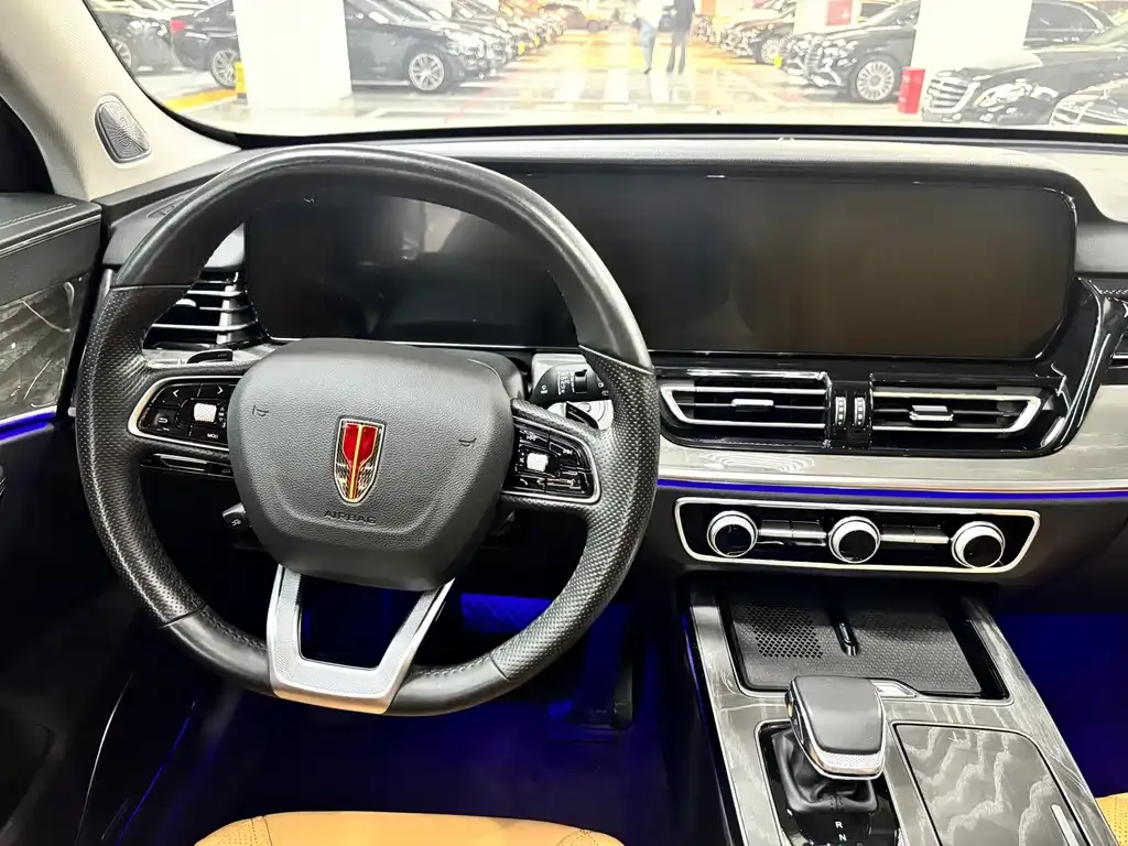Hongqi HS5 — фото 10