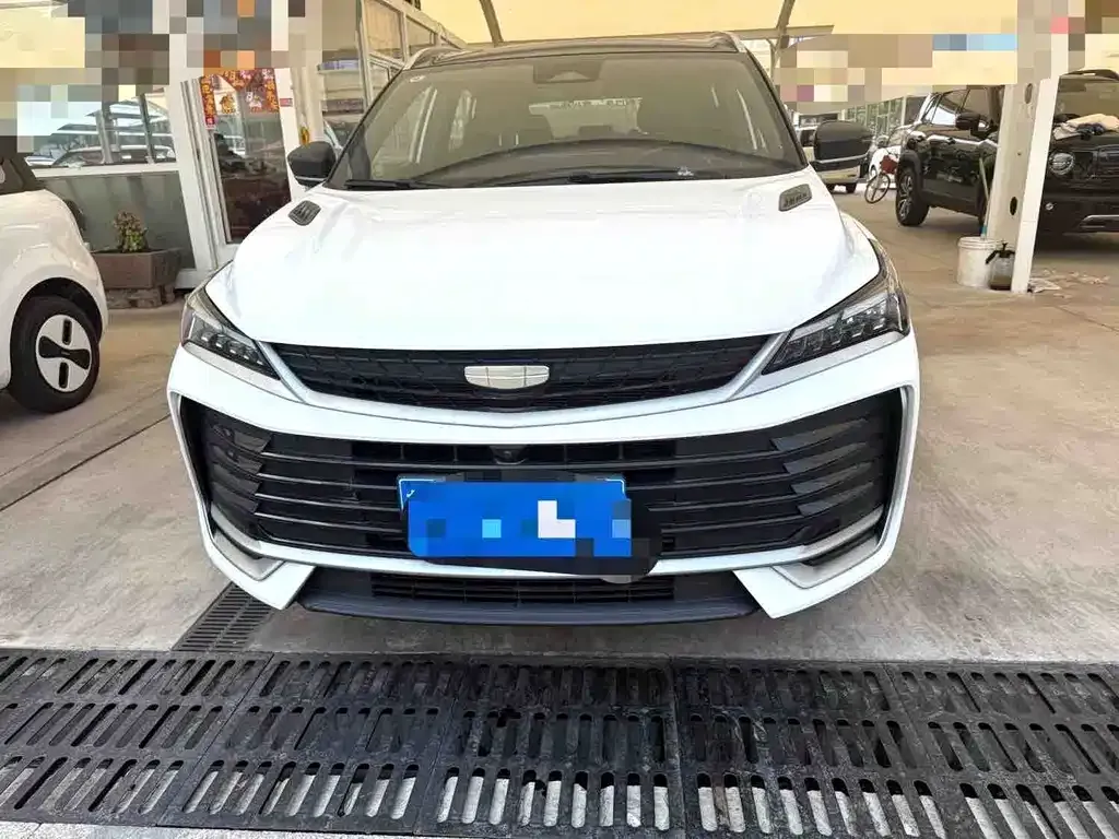 Geely Binyue — фото 10