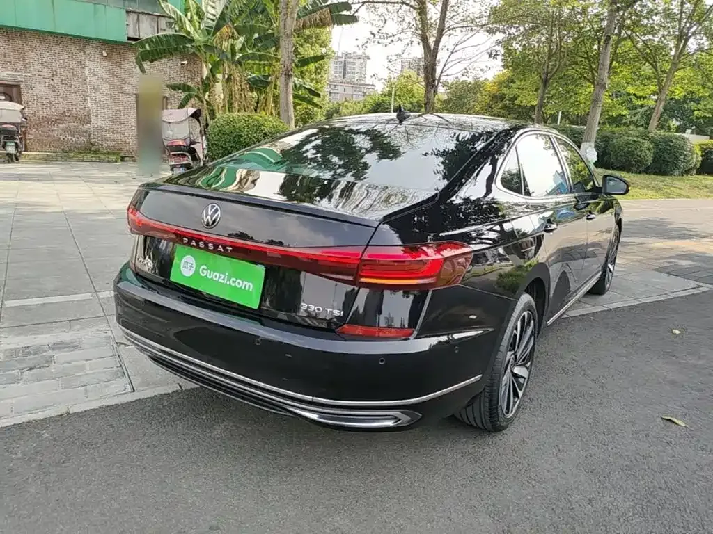 Volkswagen Passat — фото 10