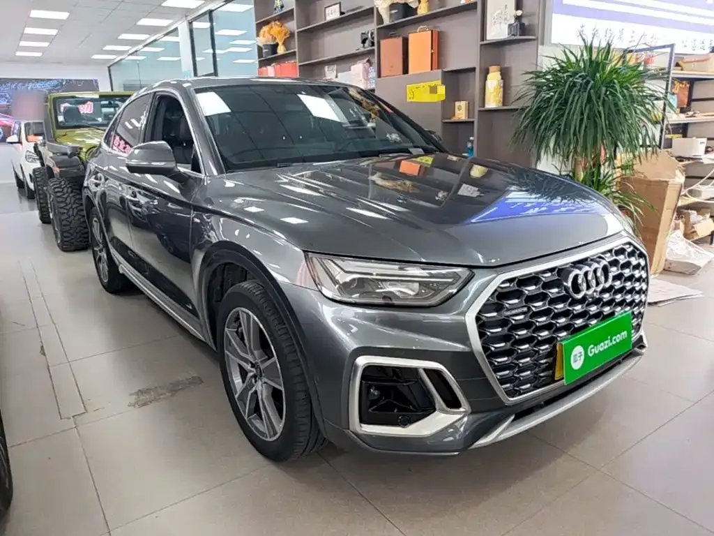 Audi Q5L Sportback — фото 6