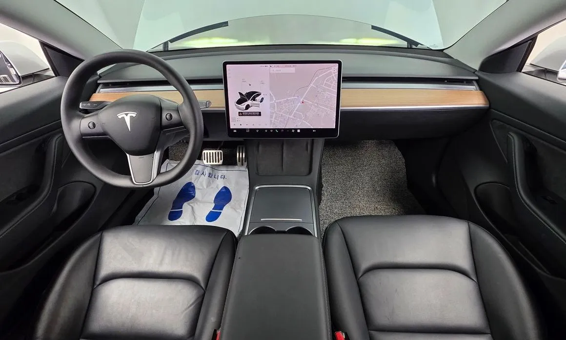 Tesla Model 3 — фото 5