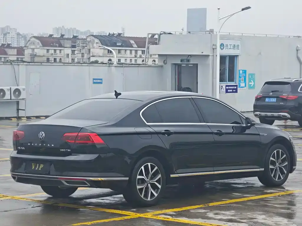 Volkswagen Magotan 2021 из CN, фото 8