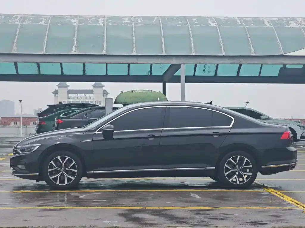 Volkswagen Magotan 2021 из CN, фото 3