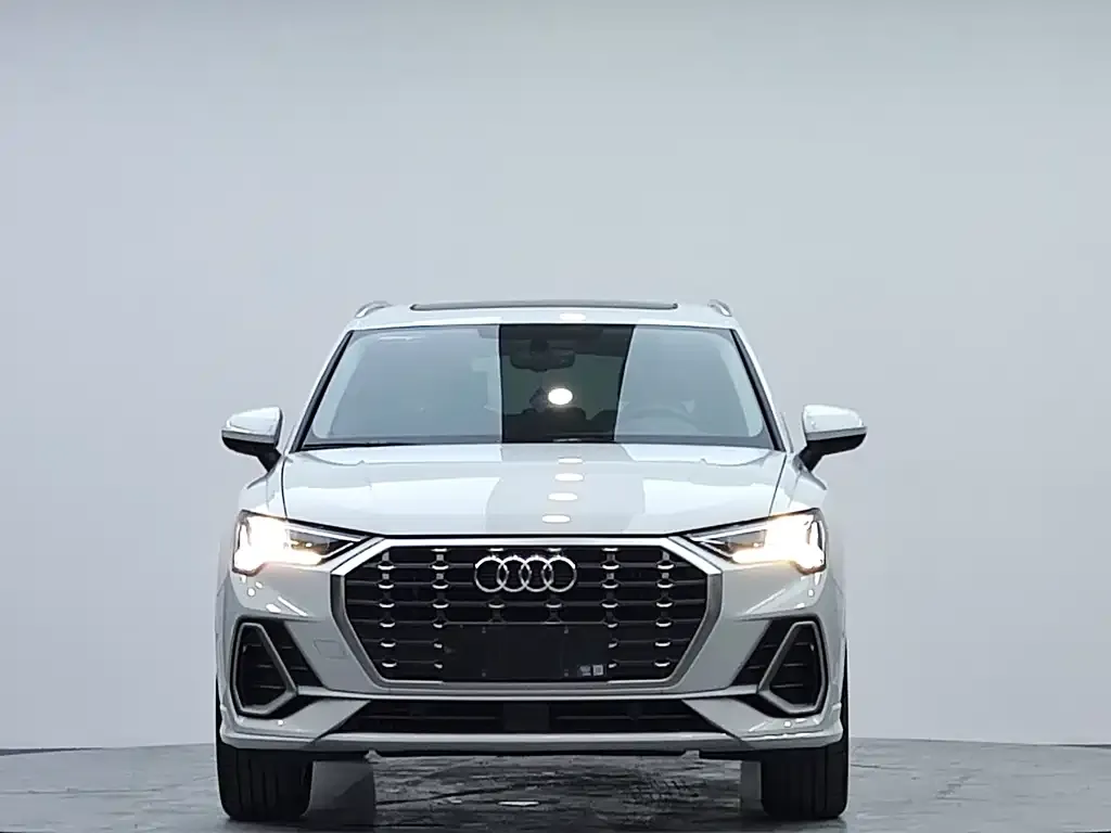 Audi Q3 — фото 4