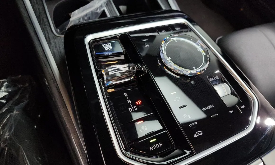 BMW 7-Series 2023 из KR, фото 8
