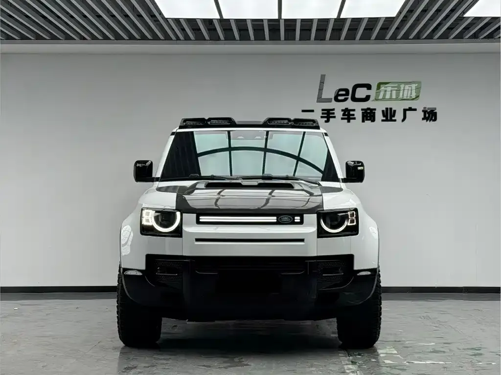 Land Rover Defender — фото 2