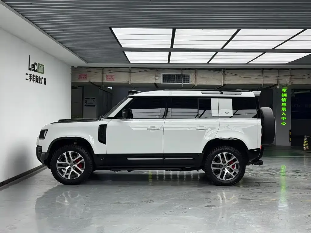 Land Rover Defender — фото 5