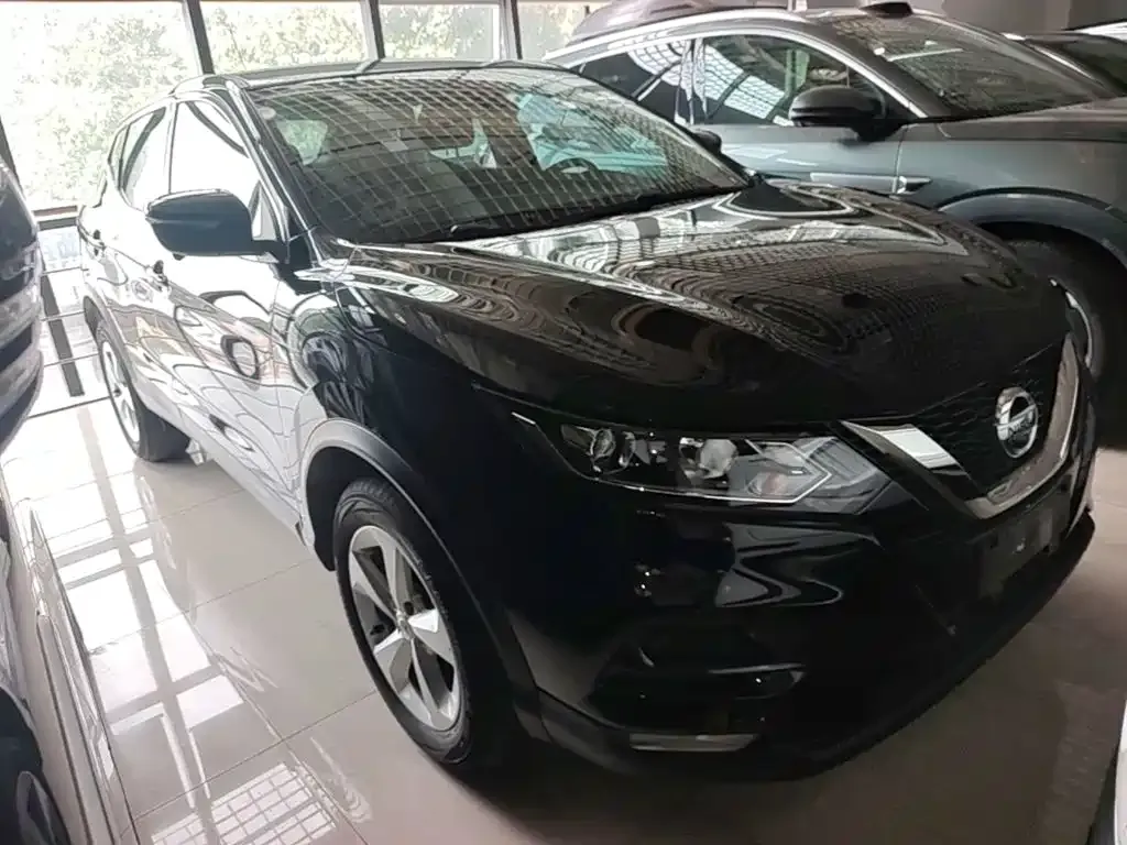 Nissan Qashqai — фото 4
