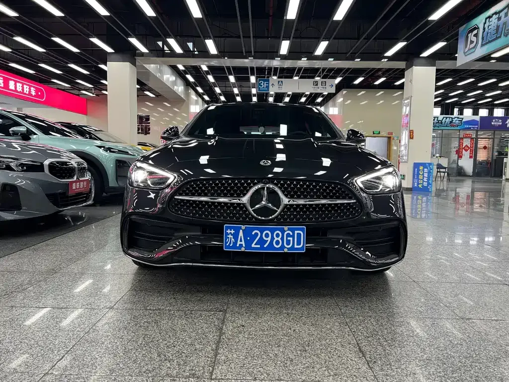 Mercedes-Benz C-Class — фото 1