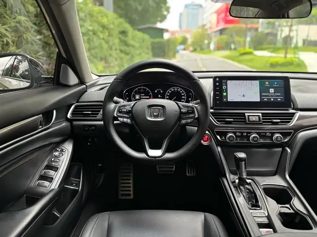 Honda Accord — фото 7