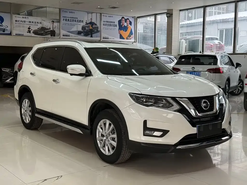 Nissan X-Trail — фото 9