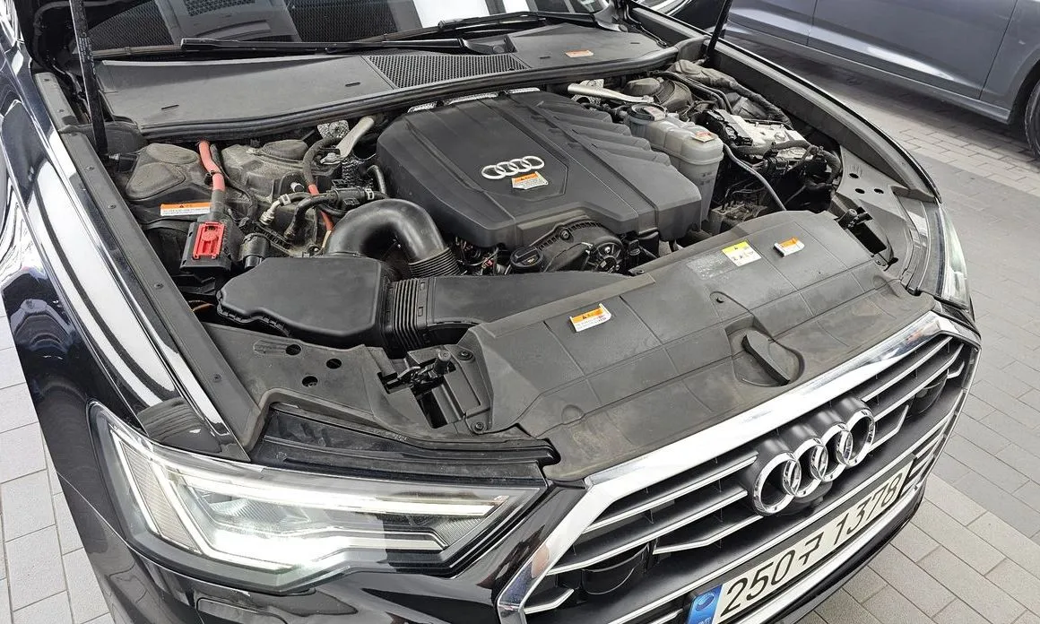 Audi A6 — фото 10