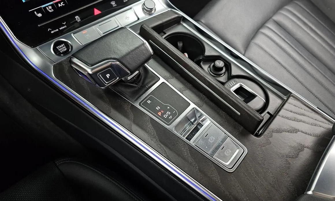 Audi A6 — фото 2