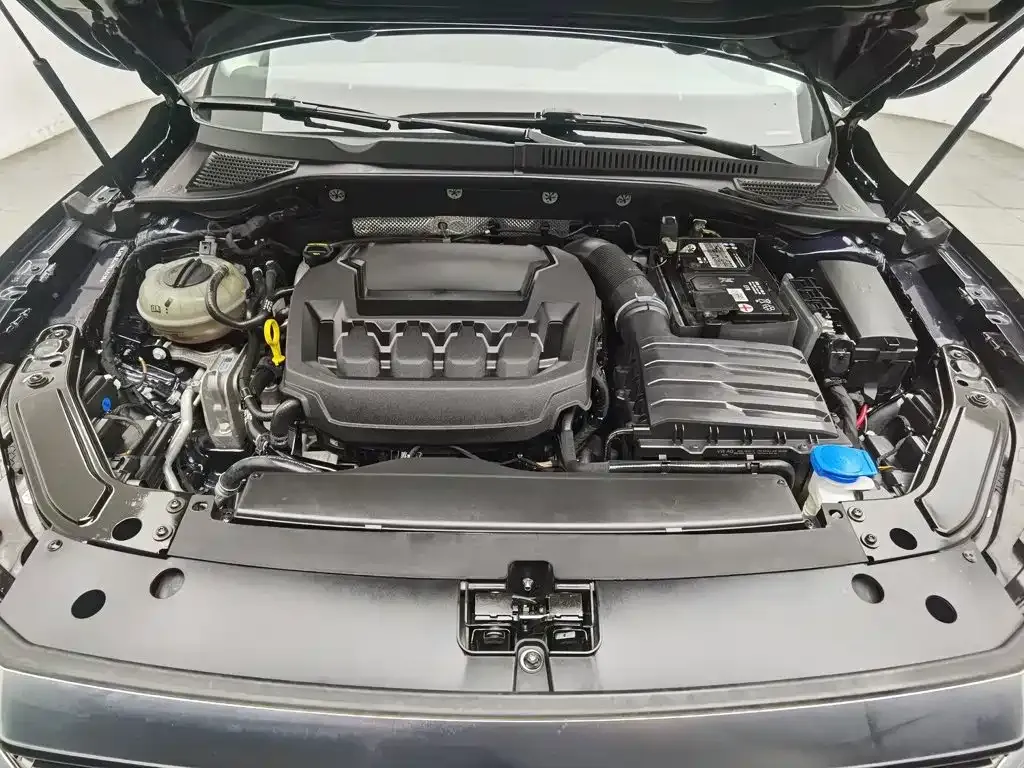 Volkswagen Passat — фото 7